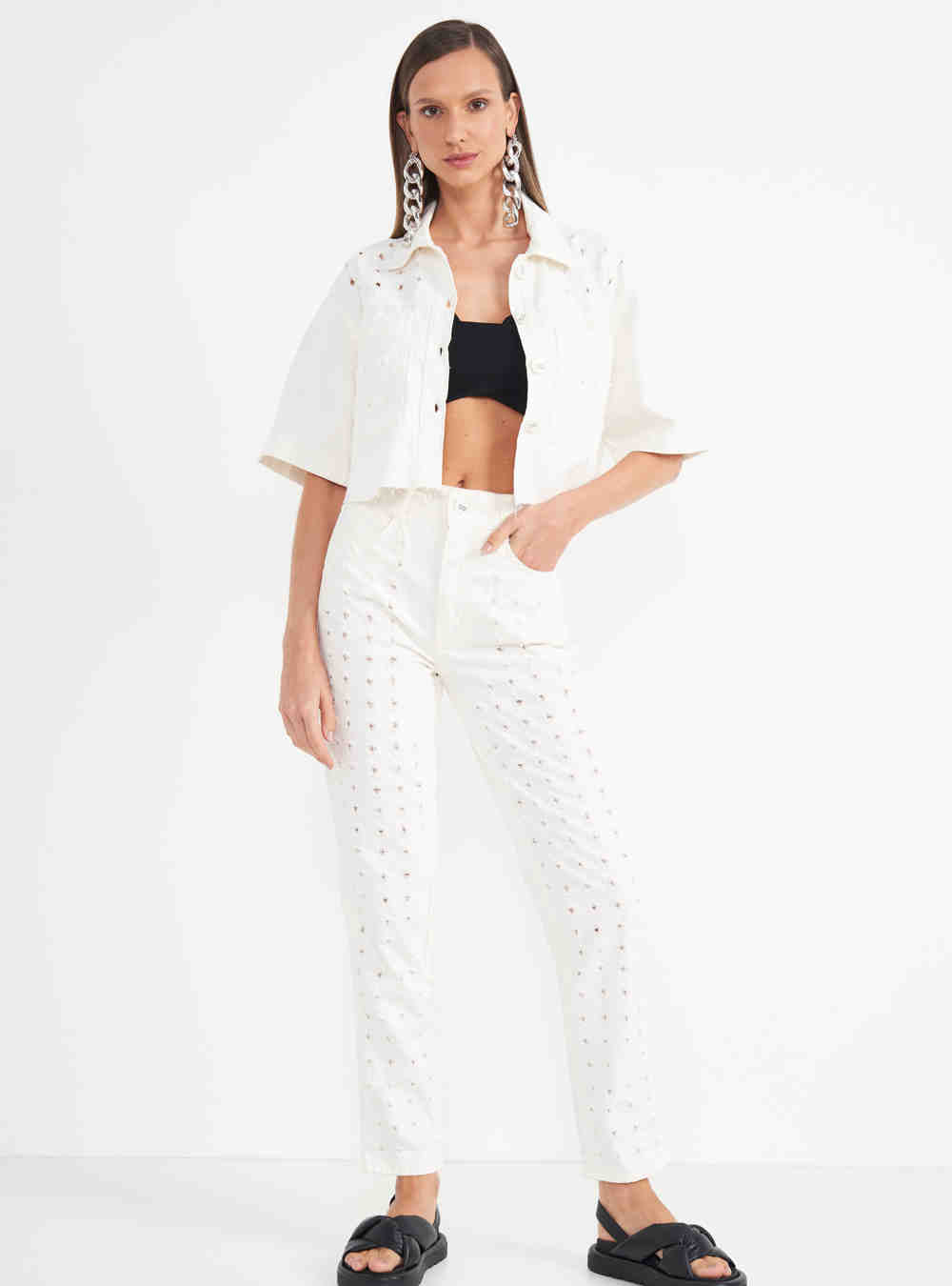 Chaqueta corta desgastada